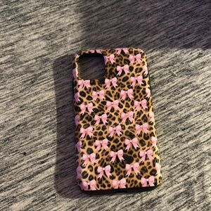 Leopard Print Phone Case with Pink Bows